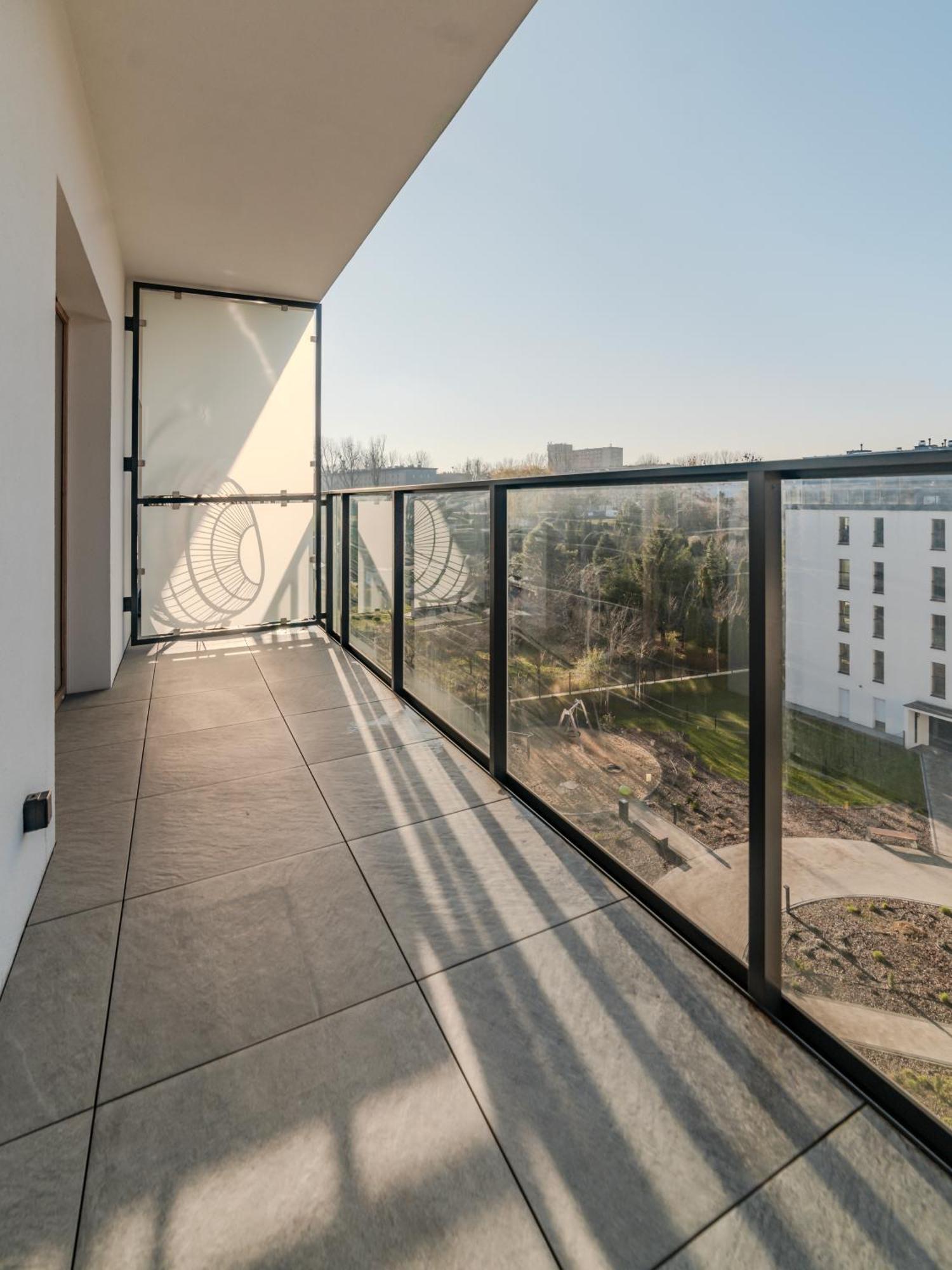 Peaceful Horizon By Aparo - Nowy Apartament, Winda, Lozeczko Turystyczne, Balkon, 5 Pietro, Szpital Ckd, * Lodz (Lodz)